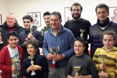 Premiati e sorridenti
