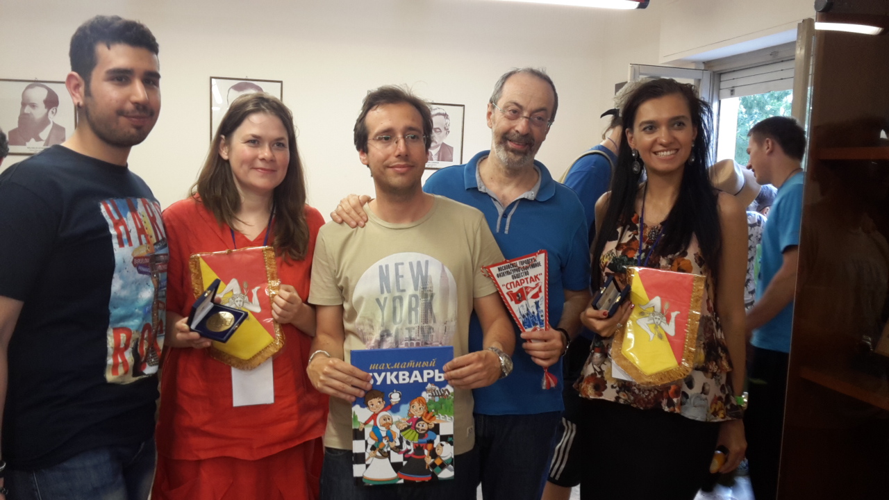 Gagliardetti e ricordi