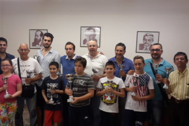 Foto di gruppo dei vincitori
